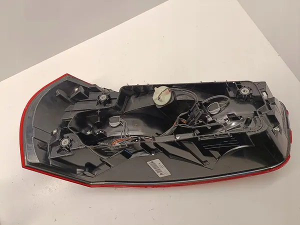 Luz Trasera Derecha C4 Picasso II 9814757180 image 8