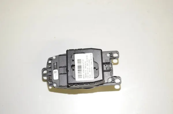 BMW X1 F48 Navigationssystem OEM 65826829087 image 3