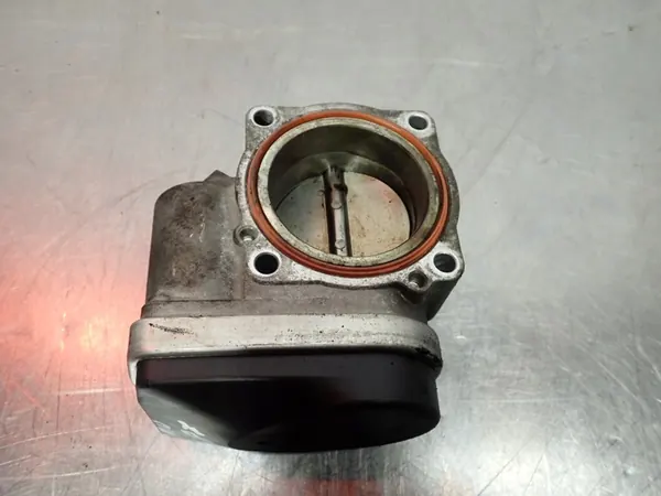 BMW Drosselklappe E87520 2.0 image 3
