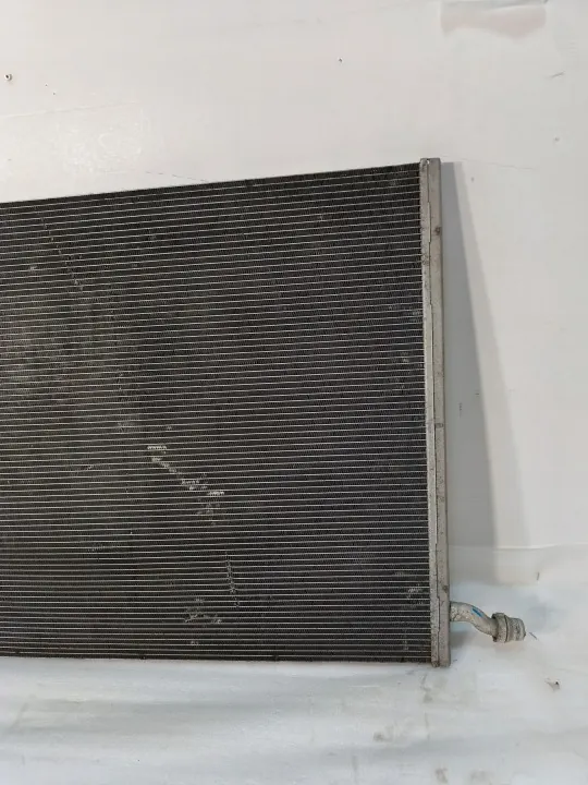 Refroidisseur d'eau auxiliaire Mercedes S W222 A0995003500 image 7