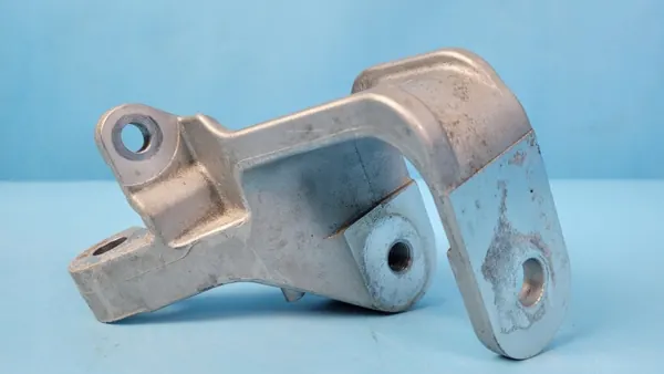 Suporte Motor Direito Nissan Qashqai III OEM 113326UB5A image 3
