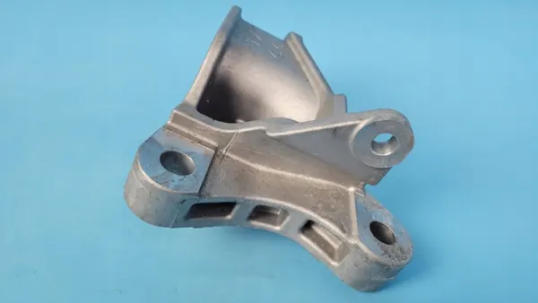 Suporte Motor Direito Nissan Qashqai III OEM 113326UB5A image 4