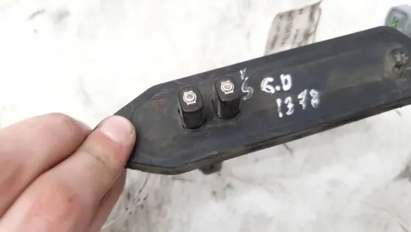Interrupteur de porte OEM 1401047880 pour Citroën image 4
