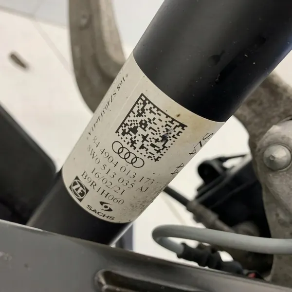 Snodo Sospensione Posteriore Destro Audi A4 B9 8W LIFT 2022 OEM image 10