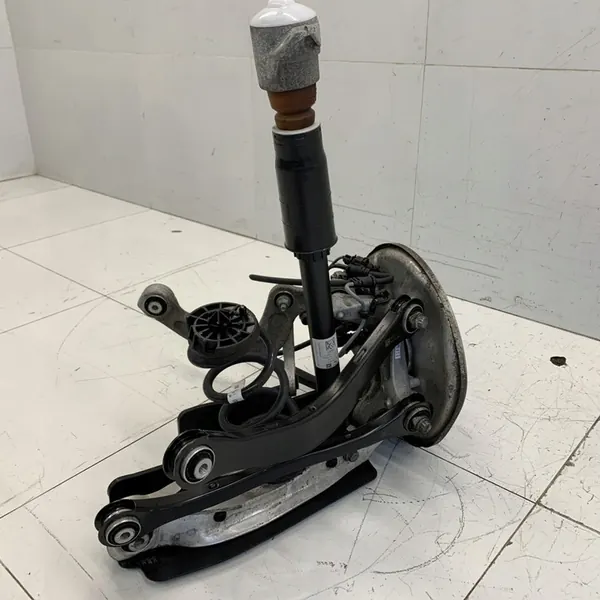 Snodo Sospensione Posteriore Destro Audi A4 B9 8W LIFT 2022 OEM image 6