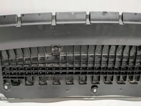 OEM 4K0807611 Framstötskydd för Audi A6 C8 image 5
