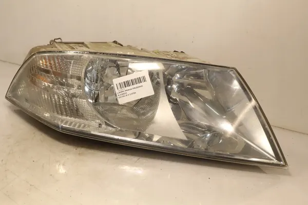 Oikea Etuvalaisin Skoda Octavia II image 5