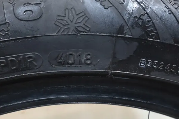 2× Dunlop Winter Sport 4D 205/55R16 91H Usado image 5