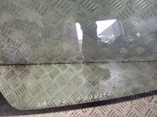 Vitre latérale droite arrière Citroen C1 OEM SZYBA BOCZNA image 3