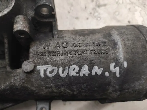 VW Touran I 2.0 TDI Olje Filter Bas image 4