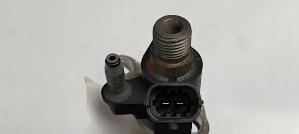 Gebrauchter Einspritzer für Volvo V60 - OEM-Teil image 3
