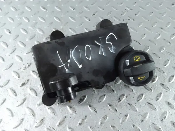 Oljefyllkapsel OEM 05C103495B för Skoda Octavia 4 image 6