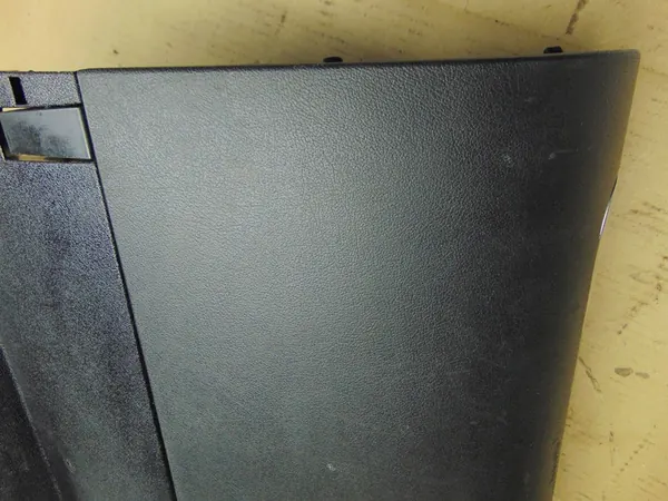 Audi A3 8P Säilytyslokero OE 8P1857035 image 5