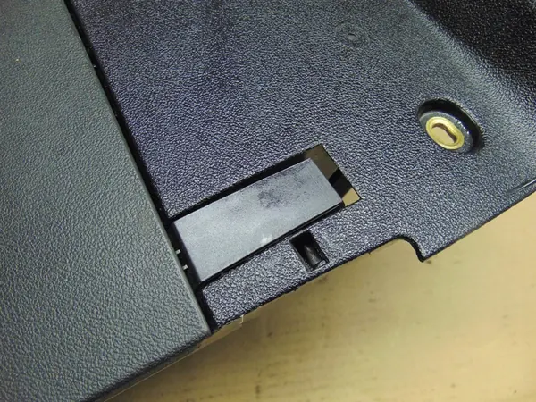 Audi A3 8P Säilytyslokero OE 8P1857035 image 8