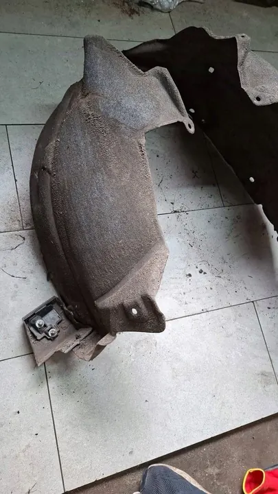 Vasen etulokasuoja Toyota RAV4 V 53876-42100 image 2