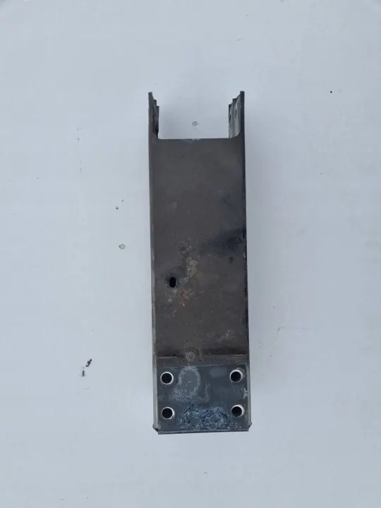 Tesla Y Vasen puskuri OEM 1515089SNB - Käytetty image 4