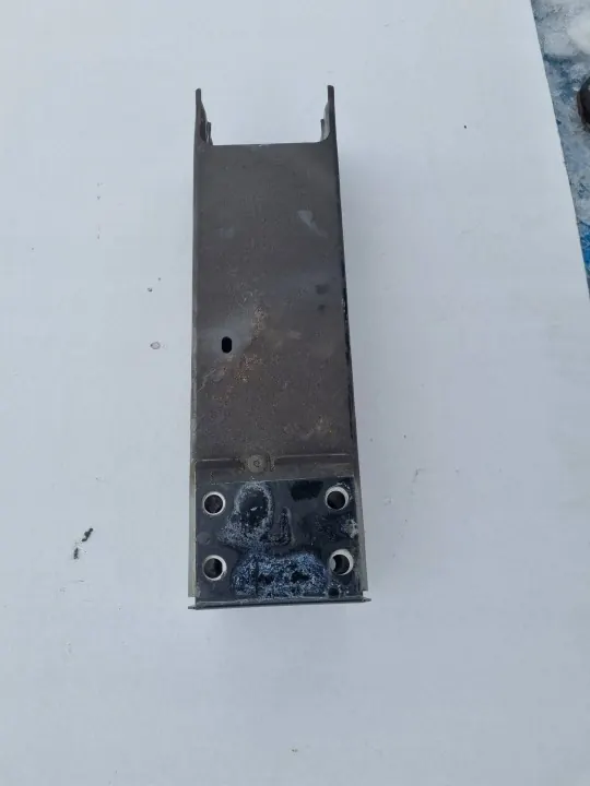 Tesla Y Vasen puskuri OEM 1515089SNB - Käytetty image 5