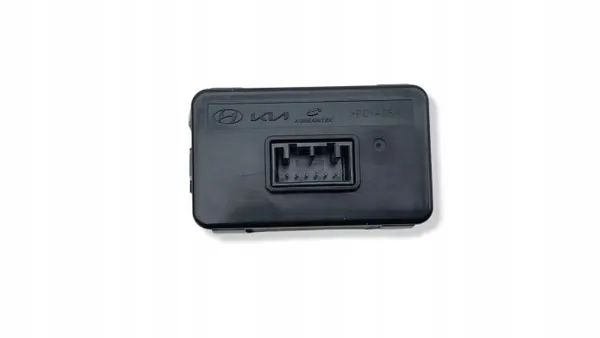 Hyundai Kona II USB-aansluiting OEM 96125K3100 image 3