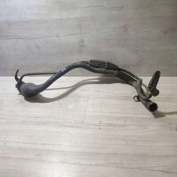 Goulotte AdBlue Peugeot Rifter image 3