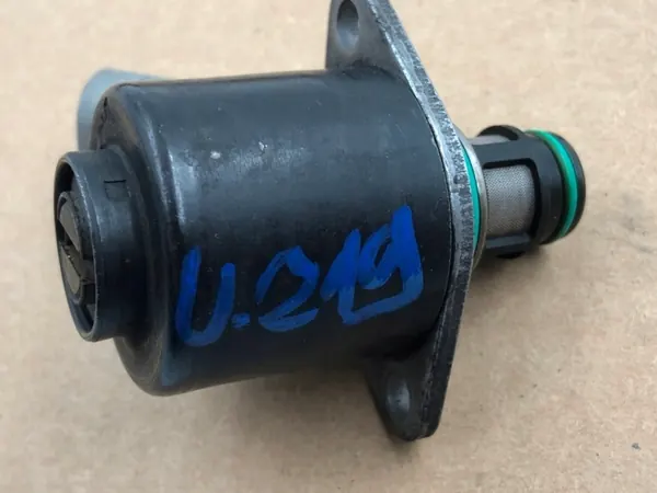 Einspritzpumpenventil OEM 9307Z530A - 2-polig image 8