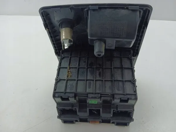 OEM 846543E500 Taka-mukiteline KIA Sorento 2007:lle image 5