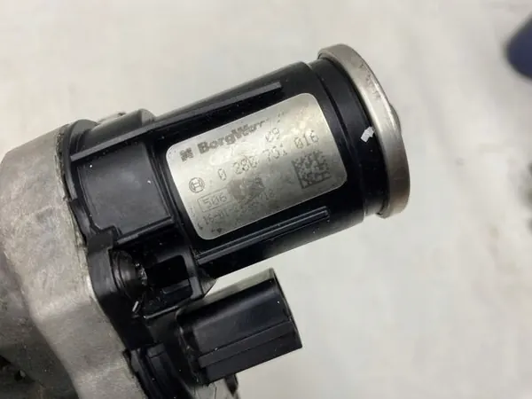 Soupape refroidisseur EGR OEM 31439464 pour Volvo image 5