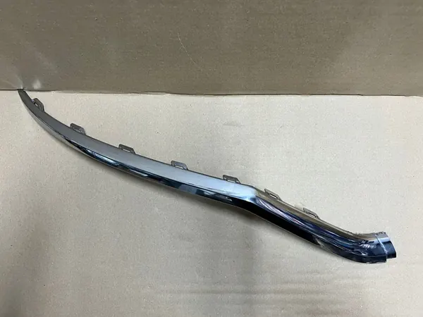 Conjunto de cromo de para-choque dianteiro Volkswagen T-Roc 17-22 OEM image 4