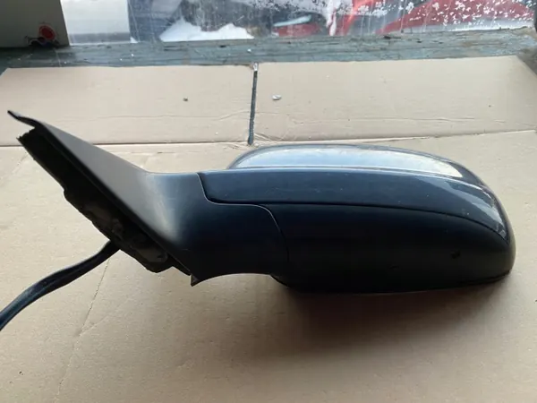 VW Passat B5 Kombi vänster elektrisk spegel OEM E1020479 image 9
