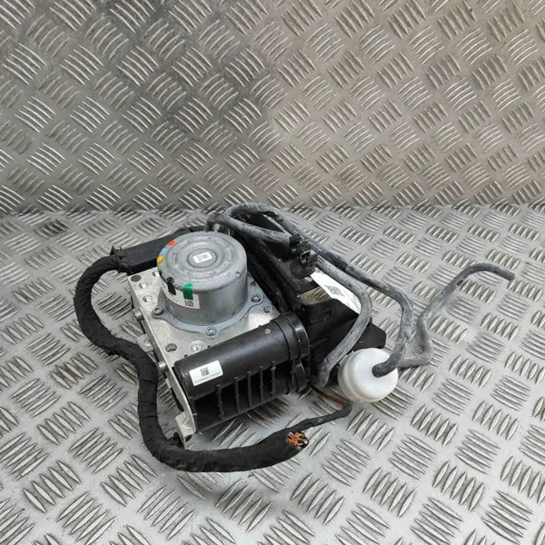 Mercedes-Benz EQE Veringscompressor OEM A2979013903 image 6
