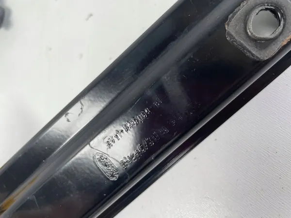 Rail de guidage porte droite arrière OEM AV11R25028AE image 4