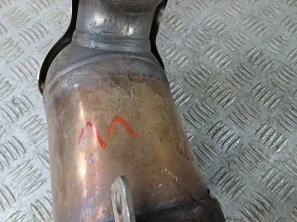 Skoda OE 5Q0131701S Catalyseur d'Occasion image 4
