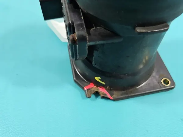 Luftmassenmesser Audi A6 C5 2.4 V6 image 4