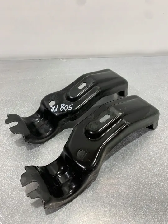 Peugeot 508 framstabilisatorfäste OEM 9682243280 image 4
