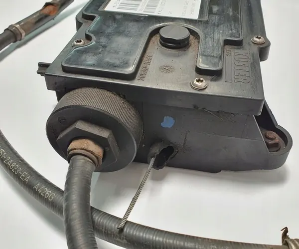 Sähköinen käsijarru OEM 3M51-2598-FC Ford Focusille image 6