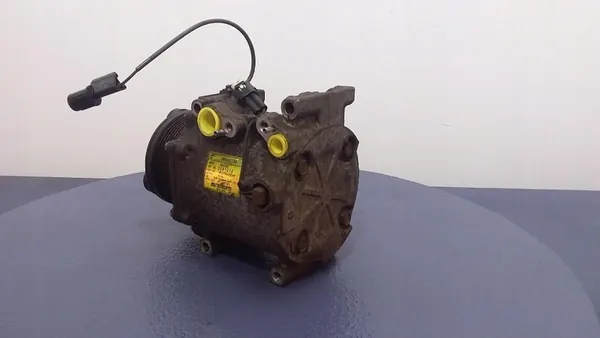 Compresseur de climatisation Mitsubishi Outlander I 2.0B MR460704 image 2