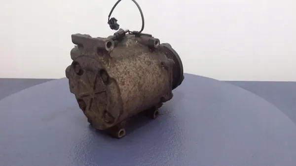 Compresseur de climatisation Mitsubishi Outlander I 2.0B MR460704 image 3