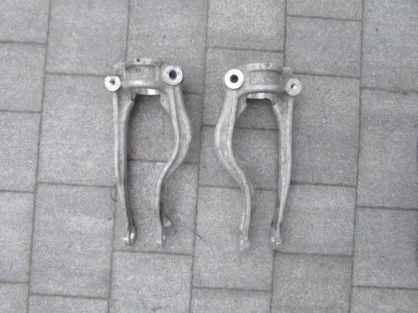 Rechte Stoßdämpfer-Gabel OEM 95B413038C Porsche Macan image 3