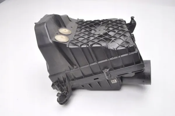 Volvo Luftfiltergehäuse OEM 31474862 - Gebraucht image 4
