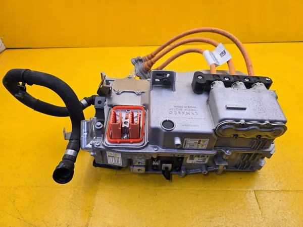 Convertidor Inverter Lynk & Co 01 OEM 8892690980 image 3