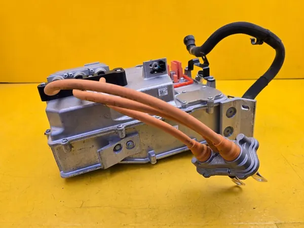 Convertidor Inverter Lynk & Co 01 OEM 8892690980 image 4