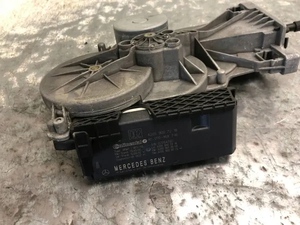 Mercedes bagageluckstöd OEM A2059007218 - Begagnad image 4