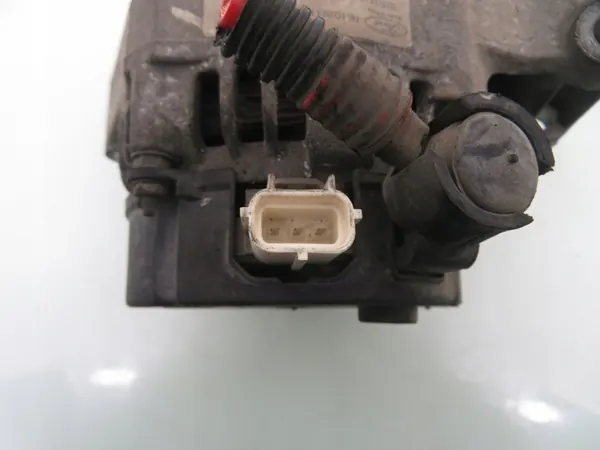 Vaihtovirtageneraattori Ford FOCUS MK I 1.4 B image 4