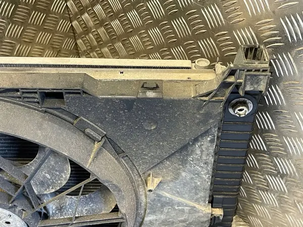 Radiateur MERCEDES-BENZ B (W245) 2.0L diesel A1695002593 image 8