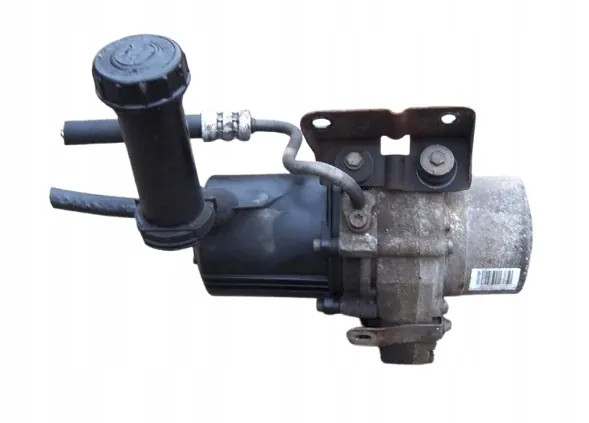 Servostyrningspump Citroen C4 1.6 HDI image 2