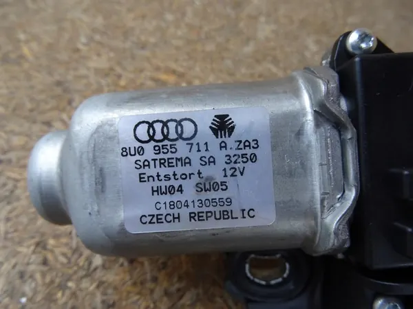 Heckwischermotor AUDI Q3 8U 11-18 8U0955711A OEM image 5