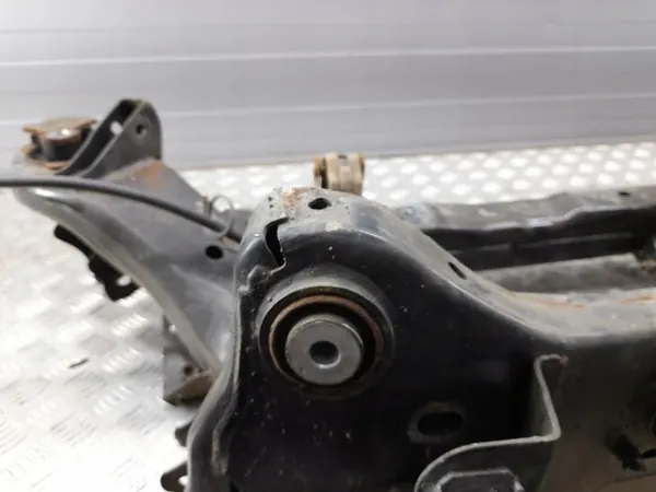 Dodge Challenger Bakre balk OEM ATV44273 image 10