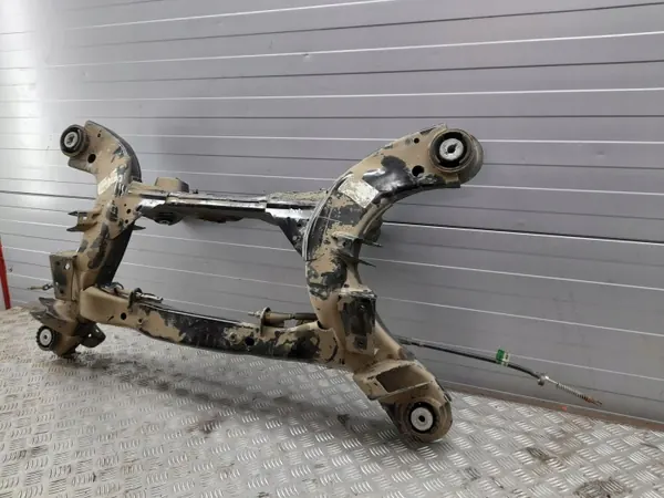 Dodge Challenger Bakre balk OEM ATV44273 image 4