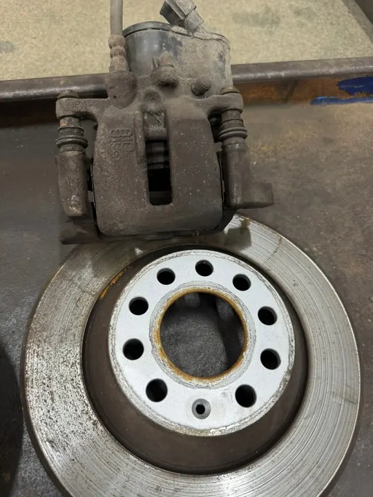 AUDI A6 C6 A8 FRAMTIDSDISK 321x30mm image 3