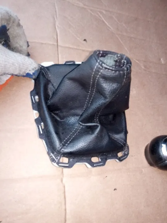 Toyota OE vaihteenvalitsimen nuppi OEM avensis t27 09-15 image 3