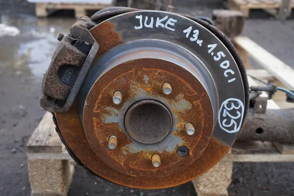 Nissan Juke F15 Trave di Sospensione Posteriore 555011KK0A image 3